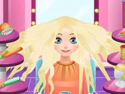 Blonde Sofia: Haircut